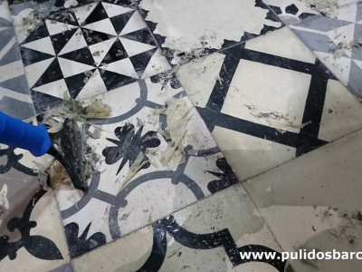 Cómo quitar la cera del suelo