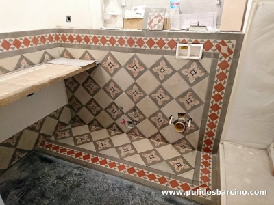Baldosas en paredes y suelos