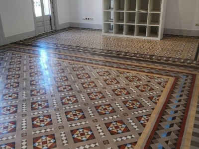Trabajos de pulido de mosaico