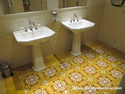 Mosaico en baño
