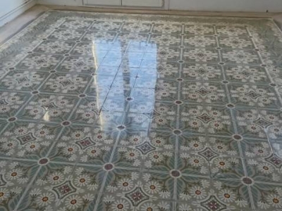 Pulido de suelos de mosaico en Barcelona - Pulidos Barcino