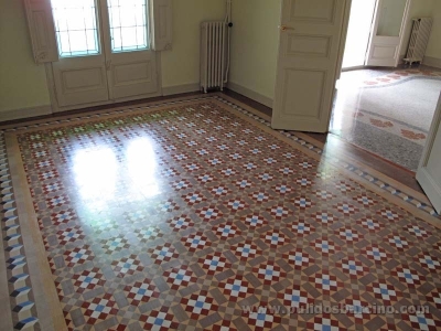 Pulido de suelos de mosaico en Barcelona - Pulidos Barcino