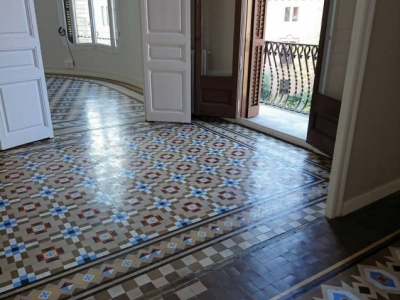 Pulido de suelos de mosaico en Barcelona - Pulidos Barcino