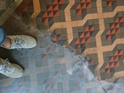 Pulido de suelos de mosaico en Barcelona - Pulidos Barcino