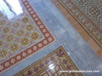 Pulido de suelos de mosaico en Barcelona - Pulidos Barcino