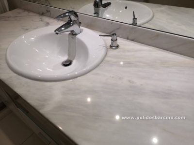 Encimera de mármol pulido