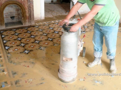 Pulido de mosaico en Girona